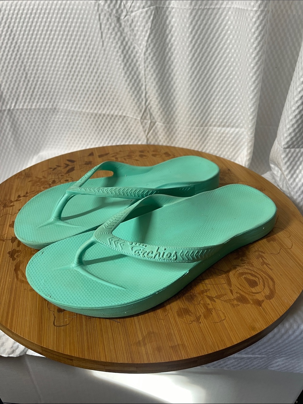 Archie's Women's Mint Green Foam Flip Flop Sandals size 9
